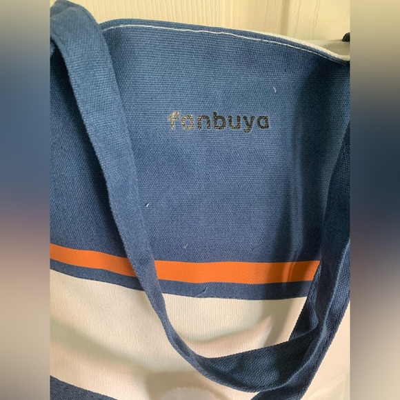 Cute Duck bottom inspired 2 way Canvas tote & Crossbody-NWOT - Picture 7 of 12